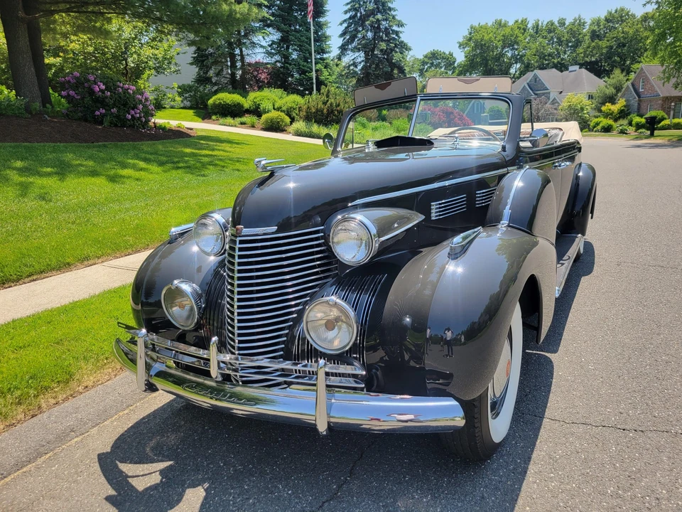 1940 Cadillac Series 70 & 75 - Image 2 of 31