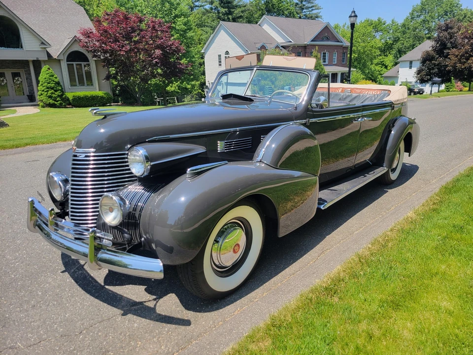 1940 Cadillac Series 70 & 75 - Image 4 of 31