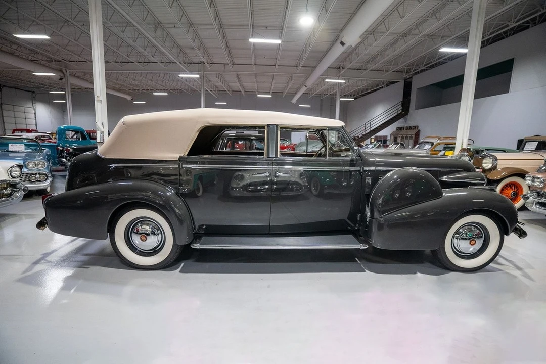 1940 Cadillac Series 62 1st Gen - Image 16 of 31