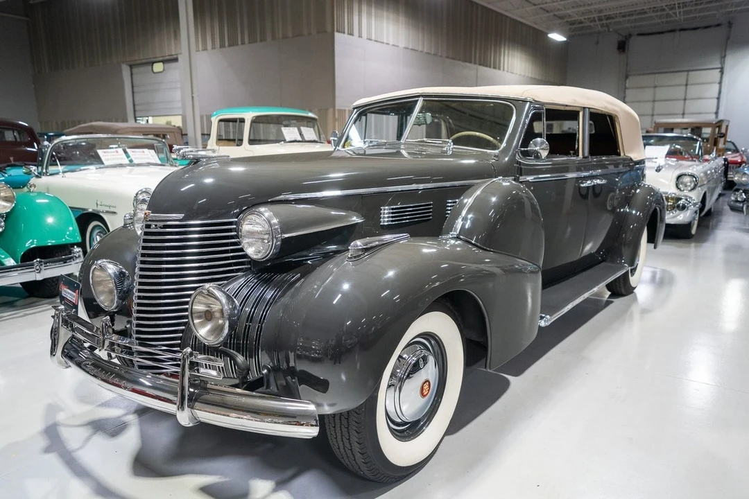 1940 Cadillac Series 62 1st Gen - Image 13 of 31