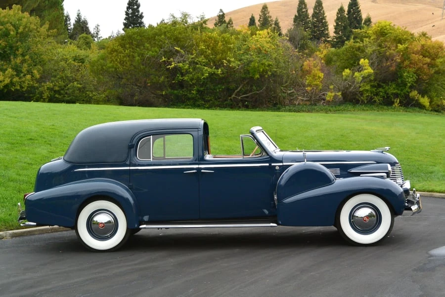 1940 Cadillac Series 70 & 75 - Image 2 of 31