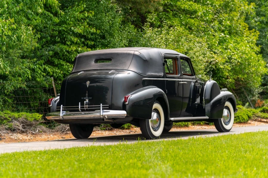 1940 Cadillac Series 70 & 75 - Image 3 of 31