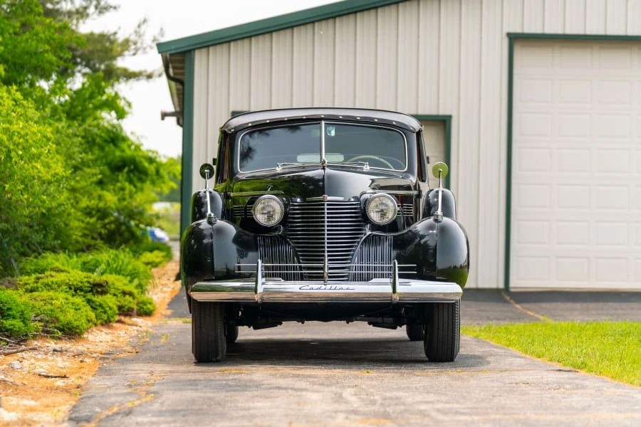 1940 Cadillac Series 70 & 75 - Image 4 of 31