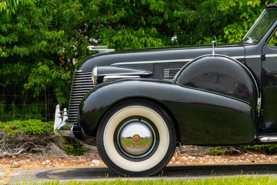 1940 Cadillac Series 70 & 75 - Image 15 of 31