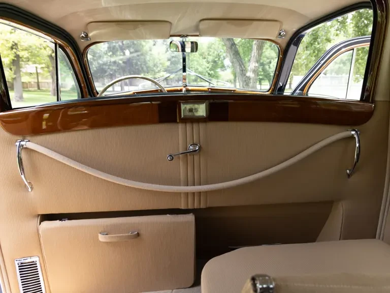 1940 Cadillac Series 70 & 75 - Image 25 of 31
