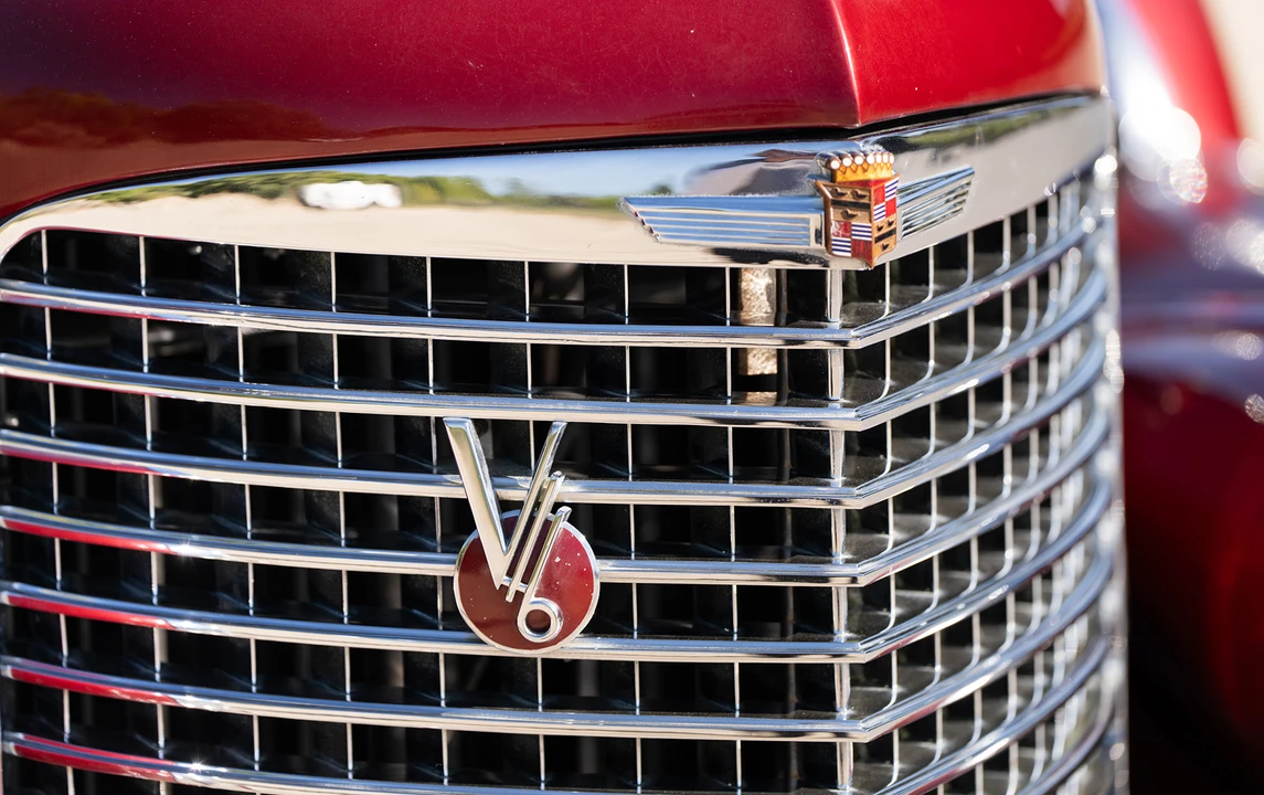 1940 Cadillac Series 70 & 75 - Image 15 of 24