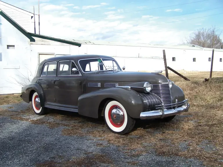 1940 Cadillac Sixty Special - Image 2 of 2