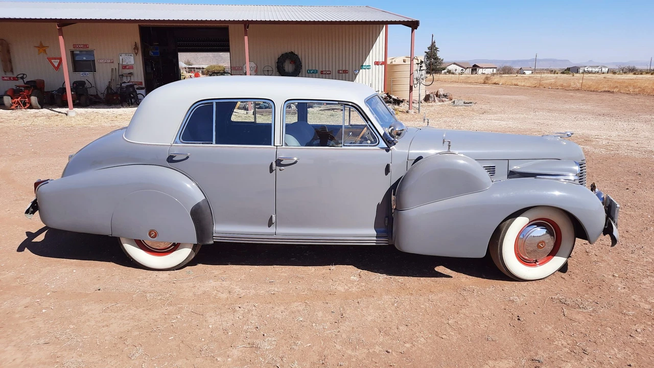 1940 Cadillac Sixty Special - Image 5 of 31