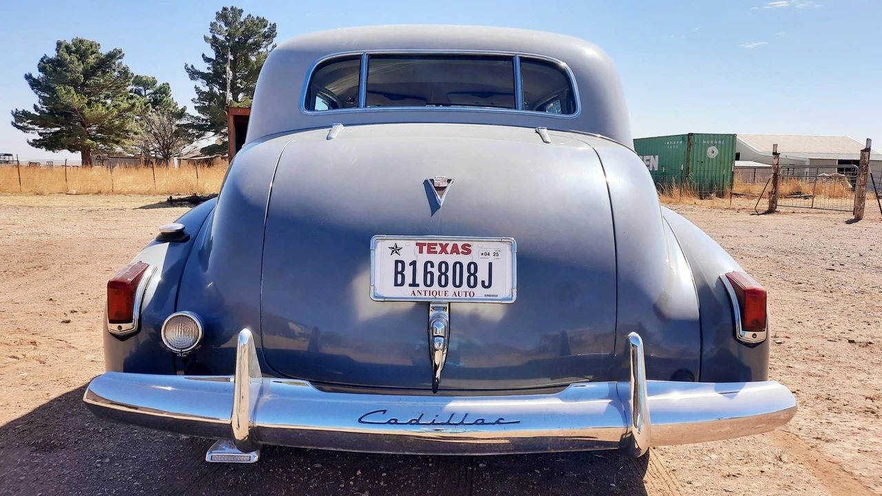 1940 Cadillac Sixty Special - Image 11 of 31
