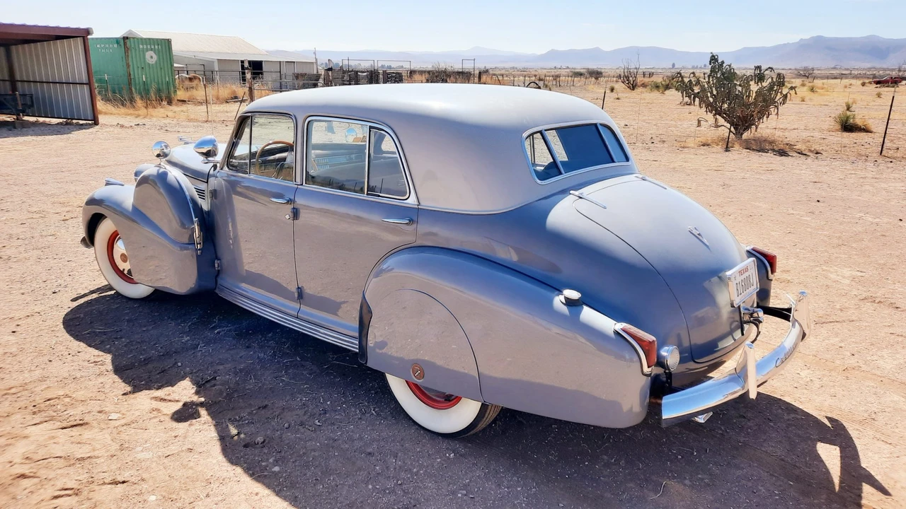 1940 Cadillac Sixty Special - Image 10 of 31
