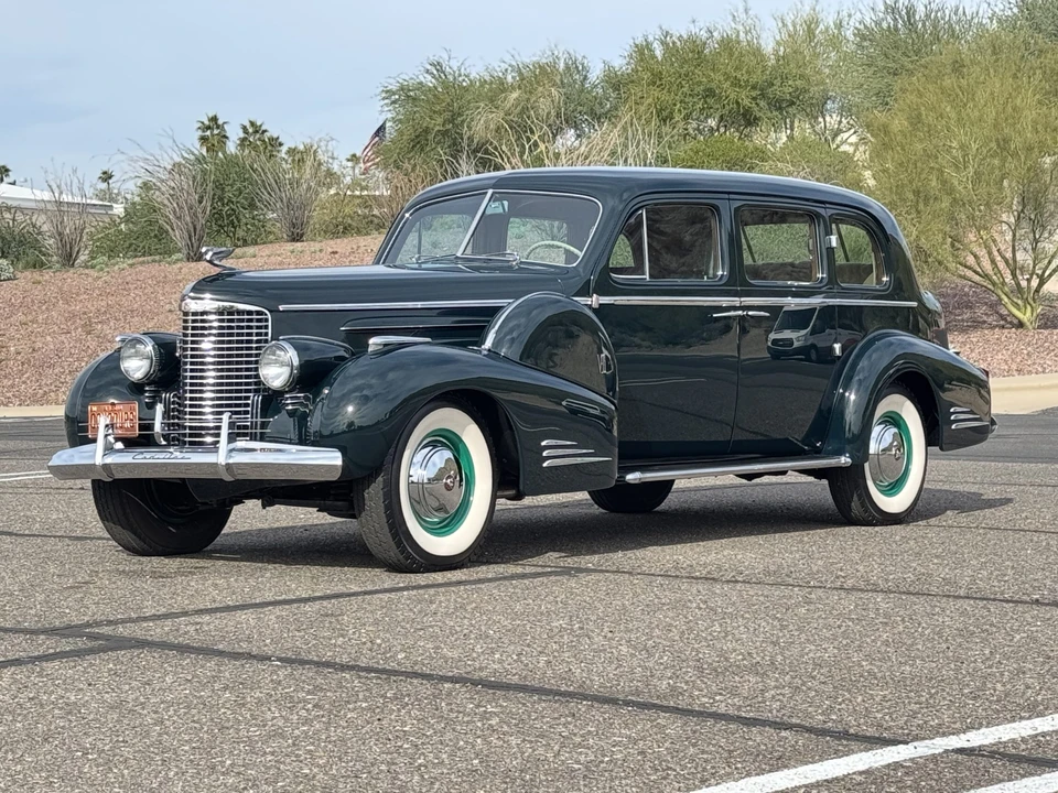 1940 Cadillac Series 70 & 75 - Image 3 of 31