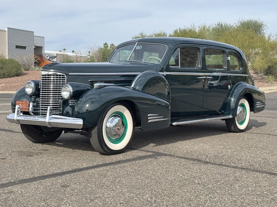 1940 Cadillac Series 70 & 75 - Image 4 of 31