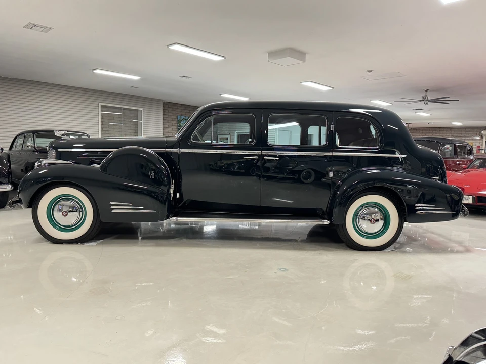 1940 Cadillac Series 70 & 75 - Image 21 of 31