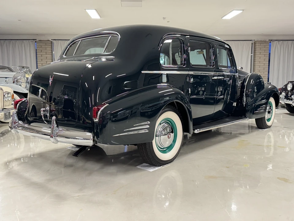 1940 Cadillac Series 70 & 75 - Image 24 of 31