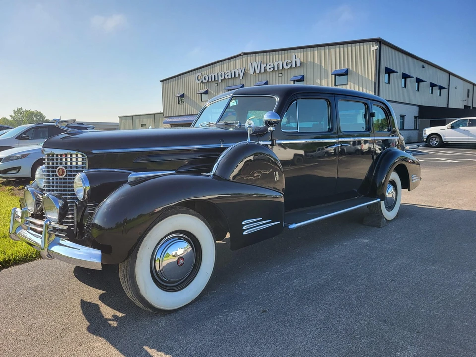 1940 Cadillac Series 70 & 75 - Image 8 of 31