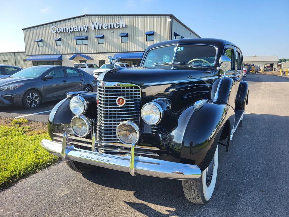 1940 Cadillac Series 70 & 75 - Image 5 of 31
