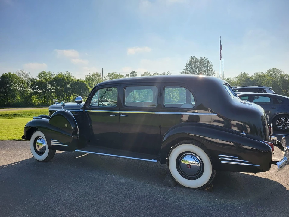 1940 Cadillac Series 70 & 75 - Image 10 of 31