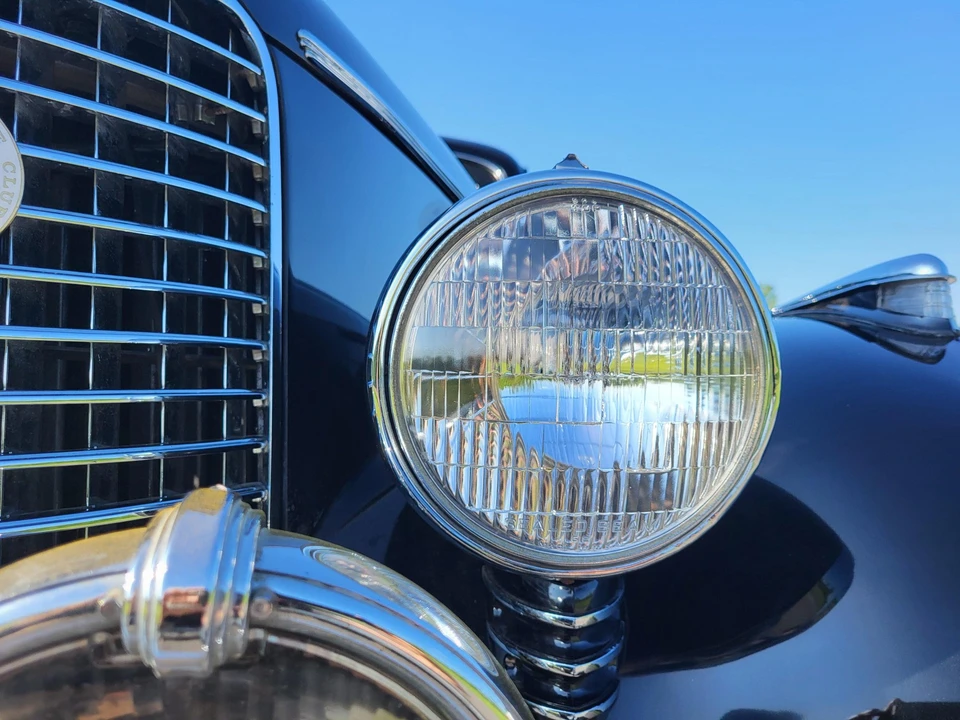 1940 Cadillac Series 70 & 75 - Image 24 of 31