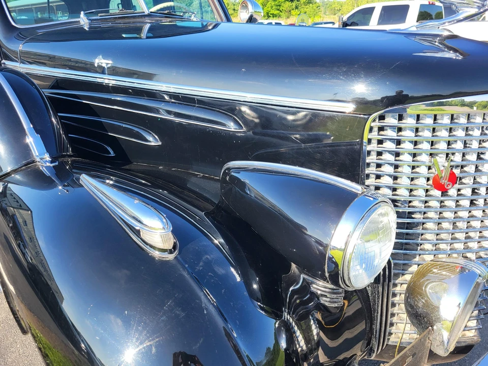 1940 Cadillac Series 70 & 75 - Image 20 of 31