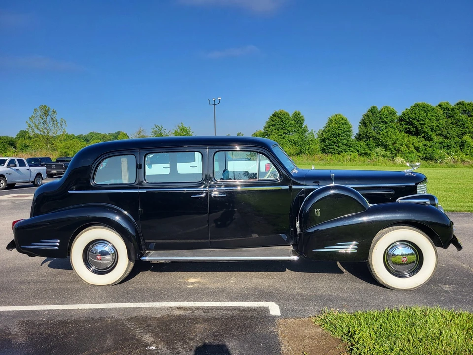 1940 Cadillac Series 70 & 75 - Image 17 of 31