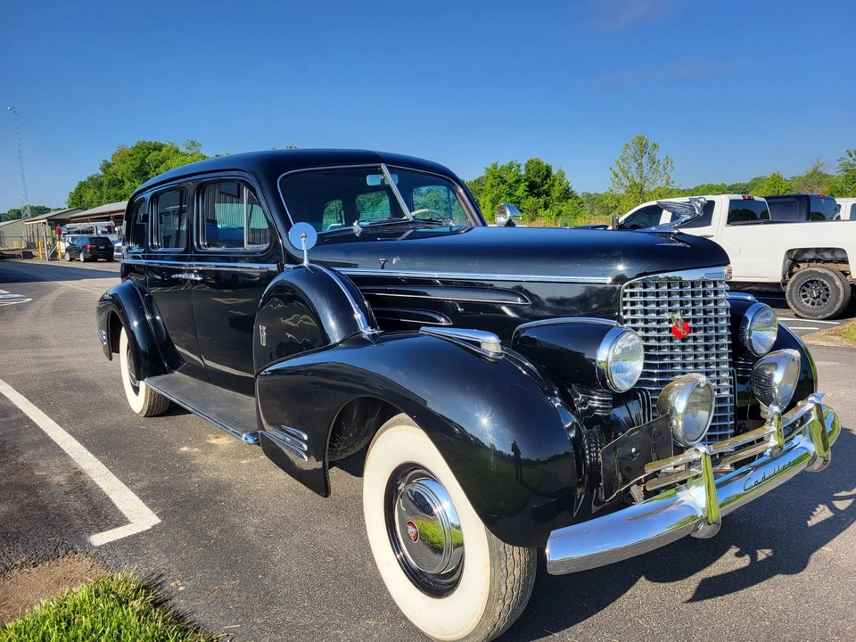 1940 Cadillac Series 70 & 75 - Image 3 of 31