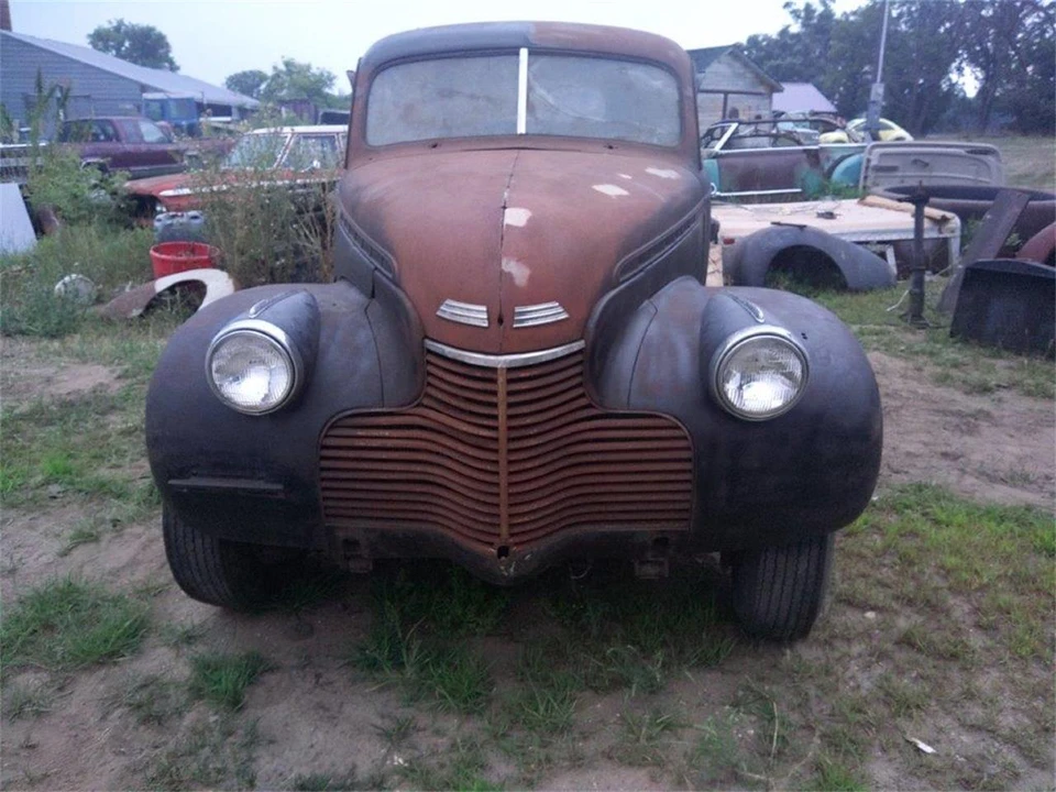 1940 Chevrolet Special & Deluxe & Fleetline - Image 2 of 10