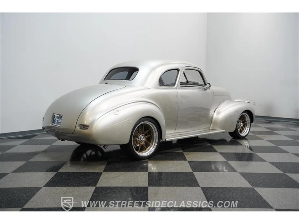 1940 Chevrolet Special & Deluxe & Fleetline - Image 11 of 31