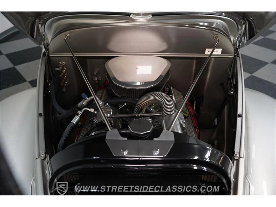 1940 Chevrolet Special & Deluxe & Fleetline - Image 31 of 31