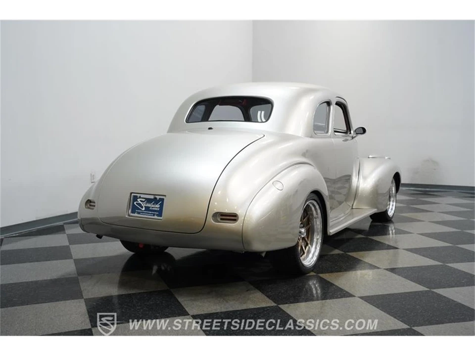 1940 Chevrolet Special & Deluxe & Fleetline - Image 10 of 31