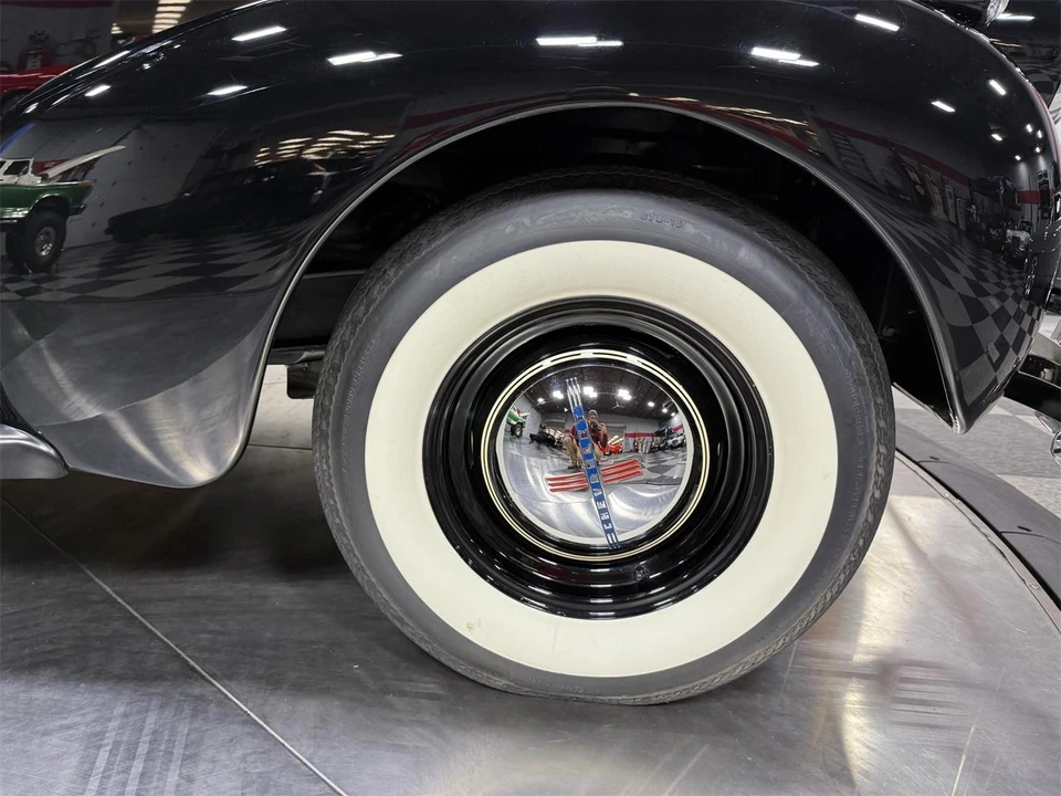 1940 Chevrolet Standard & Master & Master Deluxe & Special Deluxe - Image 18 of 31