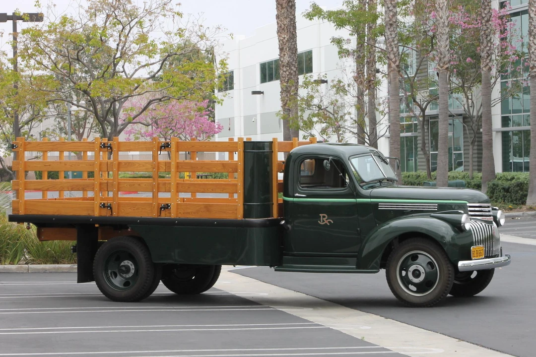 1940 Chevrolet Standard & Master & Master Deluxe & Special Deluxe - Image 2 of 31