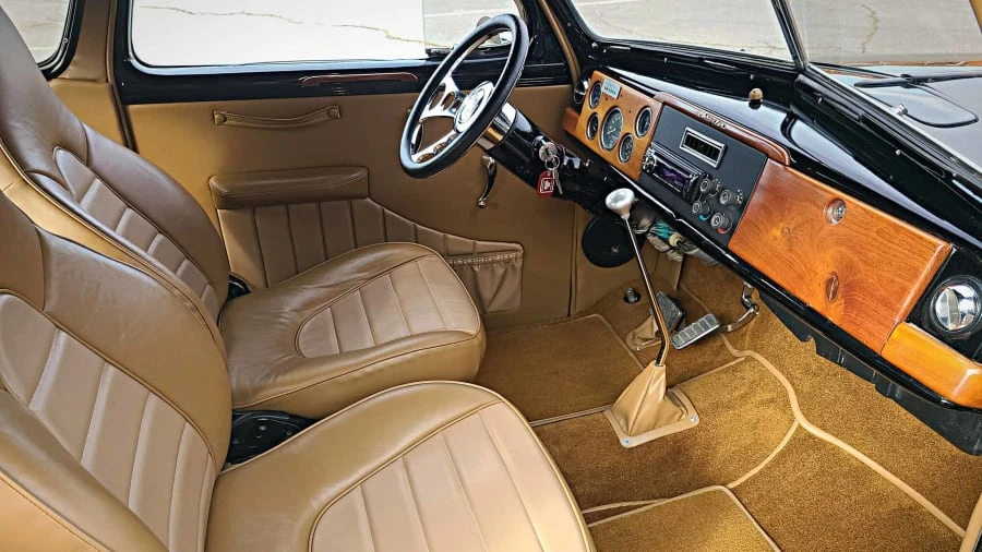 1940 Chrysler New Yorker - Image 3 of 10