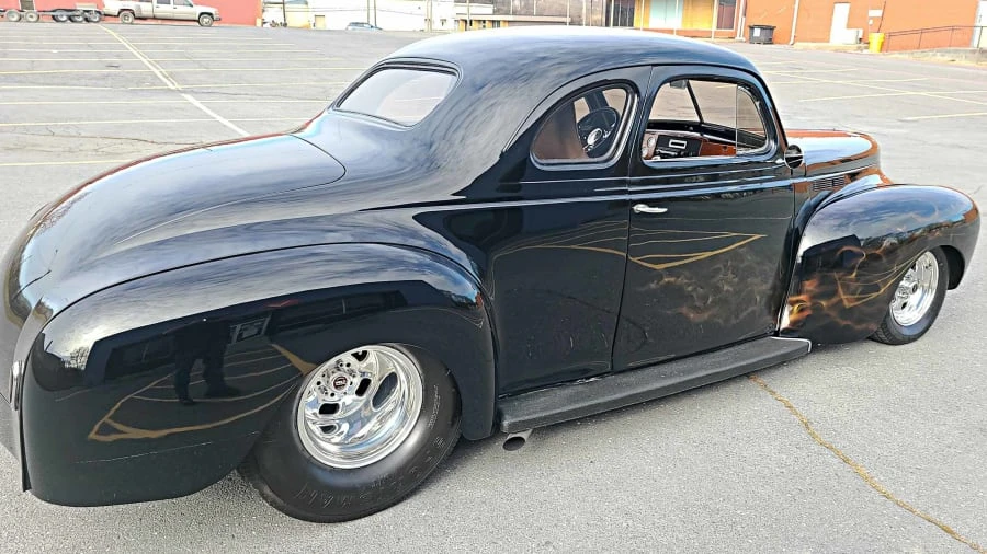 1940 Chrysler New Yorker - Image 9 of 10