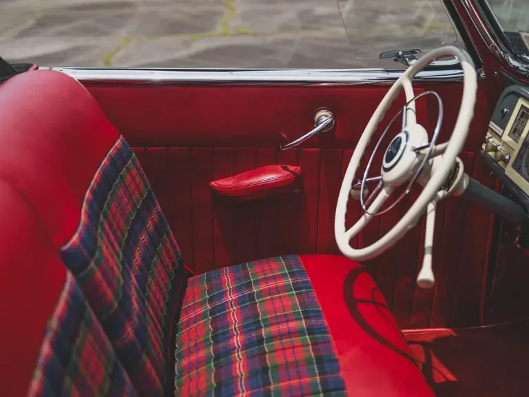 1940 Chrysler New Yorker - Image 14 of 31