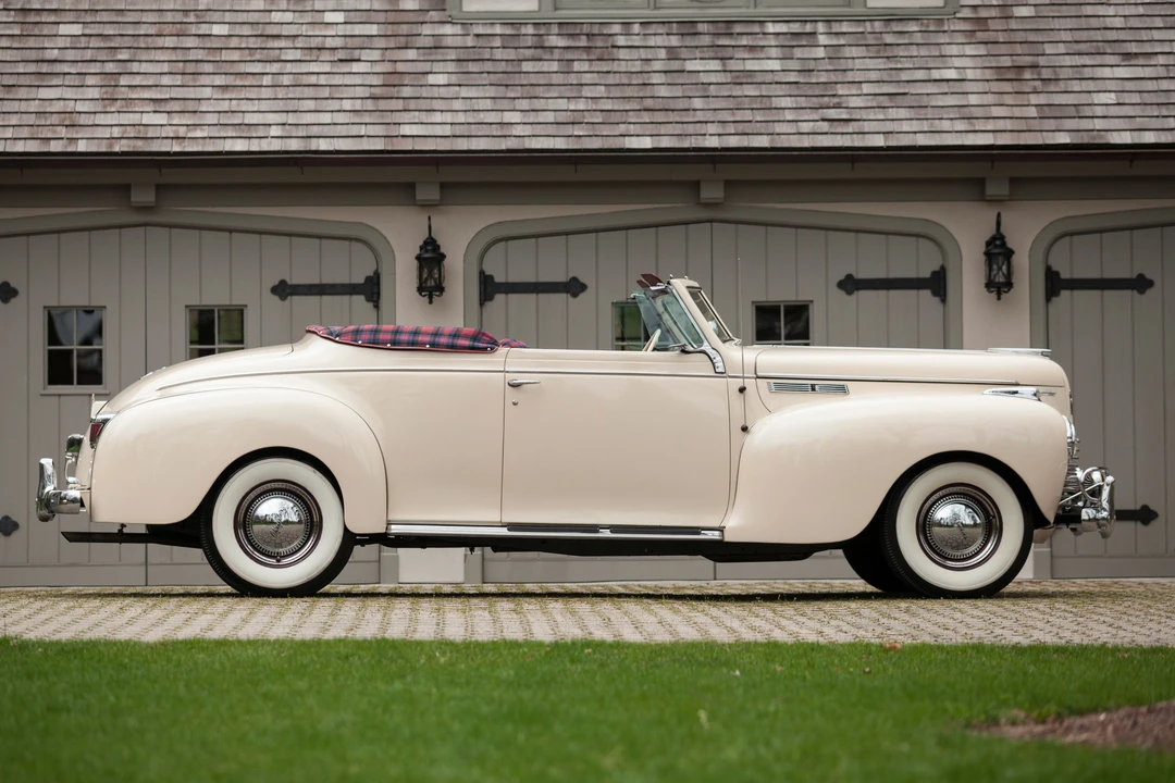 1940 Chrysler New Yorker - Image 10 of 11