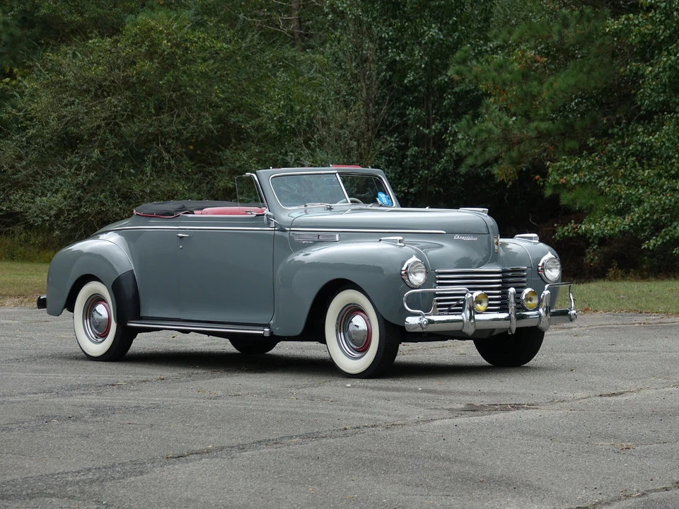 1940 Chrysler New Yorker - Image 2 of 31
