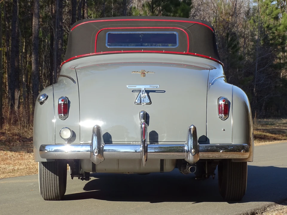 1940 Chrysler New Yorker - Image 22 of 31