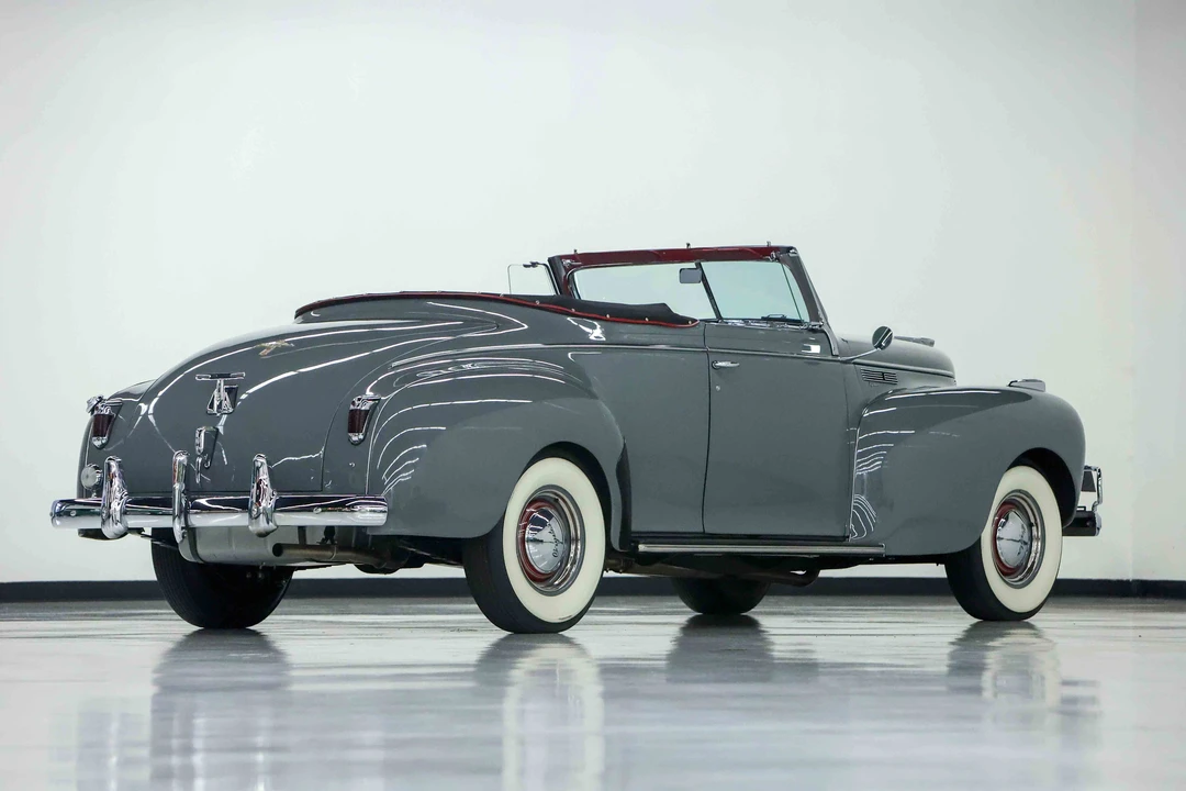 1940 Chrysler New Yorker - Image 5 of 31