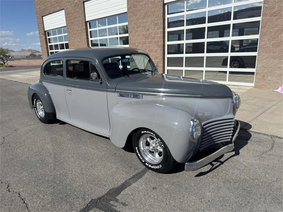1940 Chrysler Windsor - Image 2 of 31