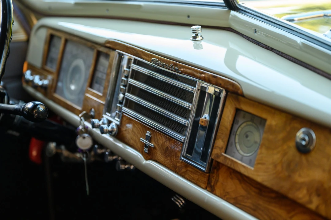 1940 Chrysler Windsor - Image 25 of 31