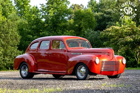 1940 Chrysler Windsor Sedan Street Rod