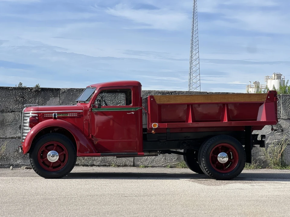 1940 Diamond T - Image 9 of 31