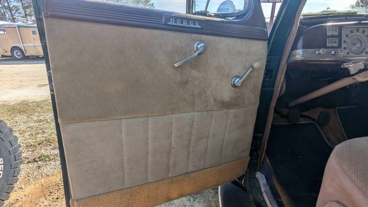 1940 Dodge T/V/W Series - Image 12 of 21
