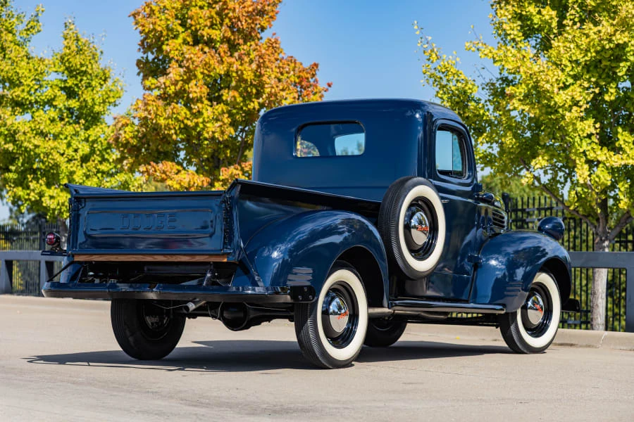 1940 Dodge T/V/W Series - Image 3 of 31