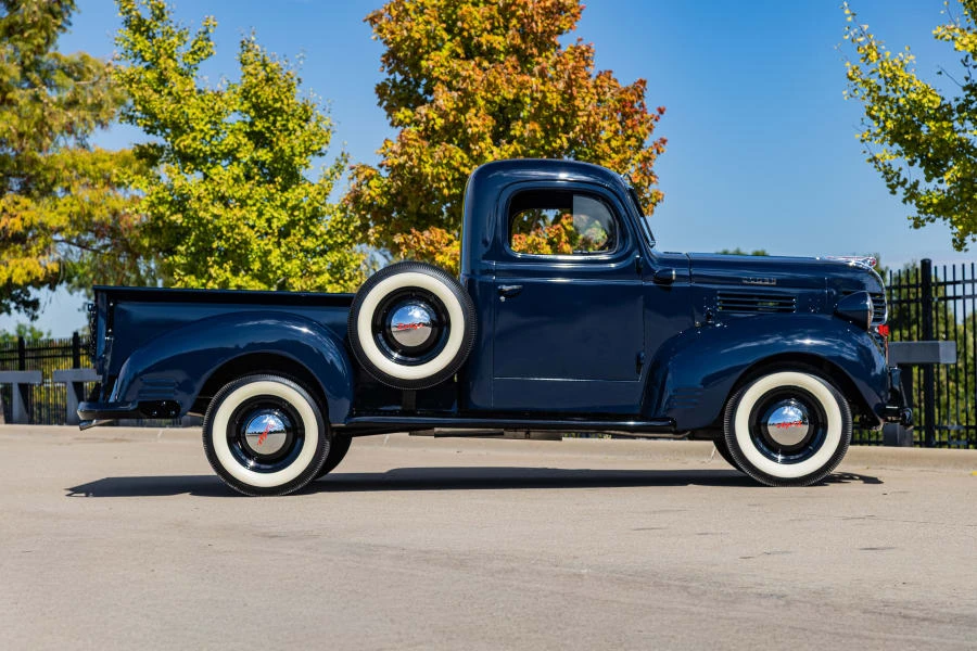 1940 Dodge T/V/W Series - Image 2 of 31