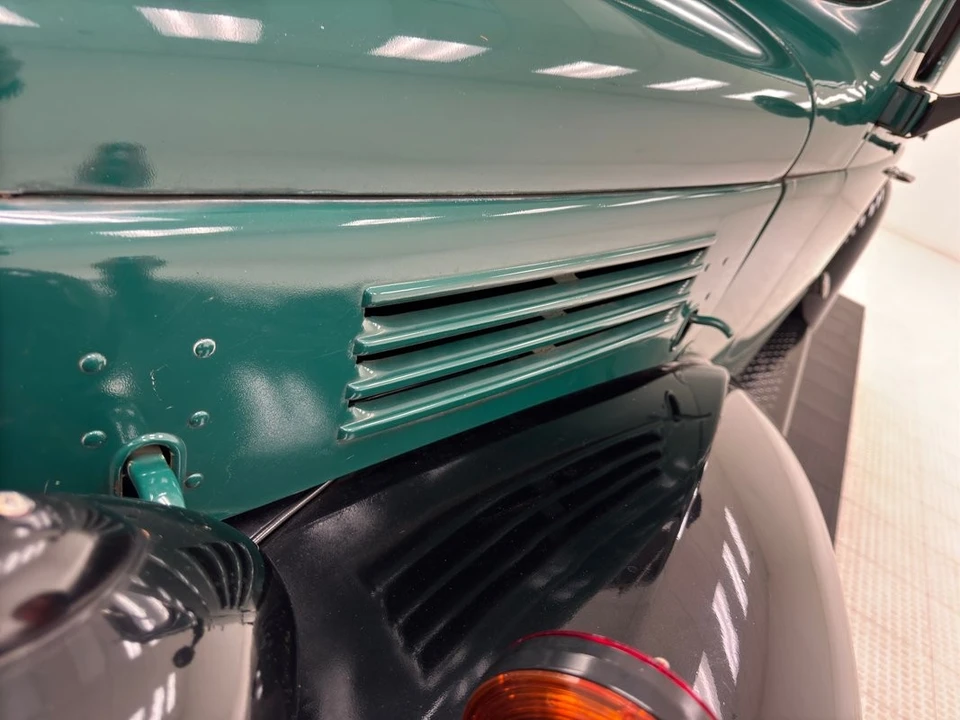 1940 Dodge T/V/W Series - Image 12 of 31