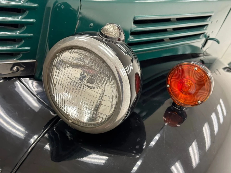 1940 Dodge T/V/W Series - Image 11 of 12