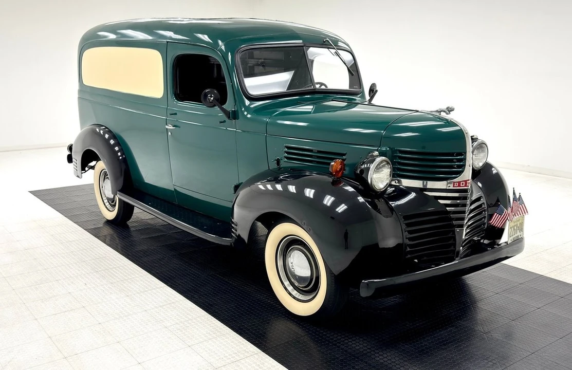 1940 Dodge T/V/W Series - Image 7 of 31