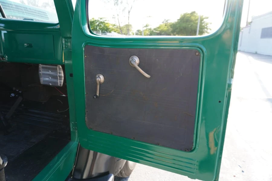 1940 Dodge T/V/W Series - Image 26 of 31