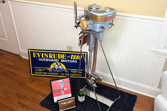1940 Evinrude Handitwin Outboard